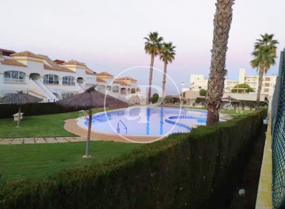 2 soverom Leilighet til leie i Arenales del Sol med svømmebasseng - € 950 (Ref: 10086085)