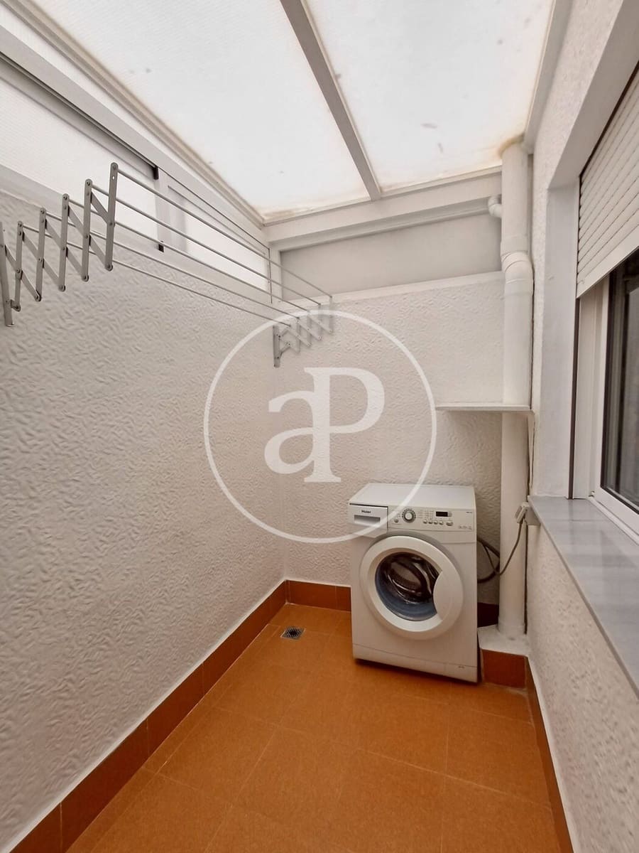 2 soverom Leilighet til leie i Arenales del Sol med svømmebasseng - € 950 (Ref: 10086085)