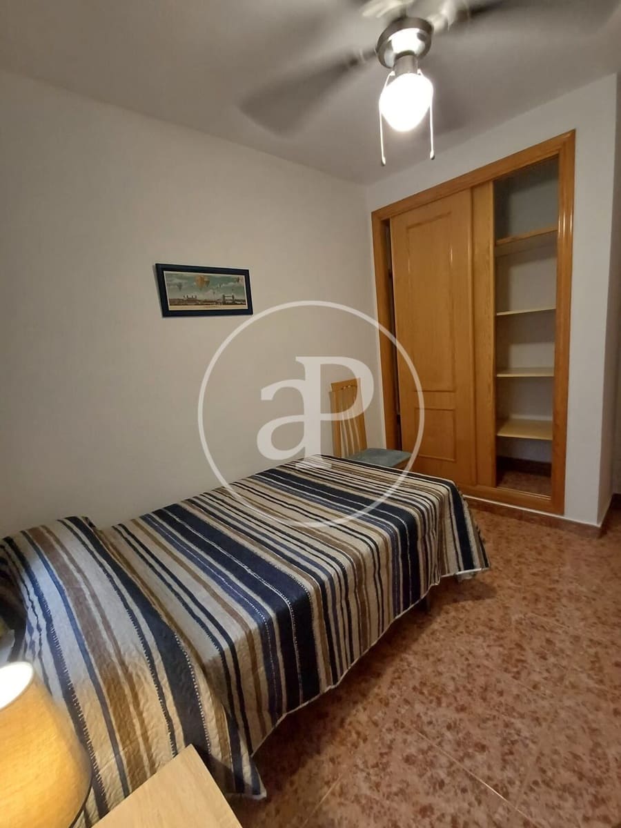 2 soverom Leilighet til leie i Arenales del Sol med svømmebasseng - € 950 (Ref: 10086085)