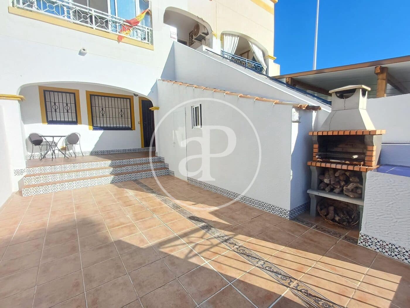 2 soverom Leilighet til leie i Arenales del Sol med svømmebasseng - € 950 (Ref: 10086085)