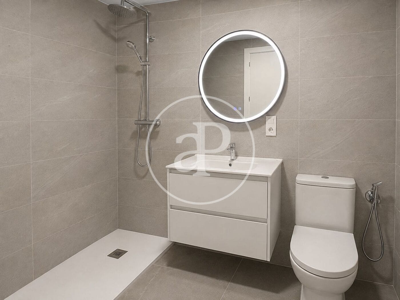 Apartamento de 2 habitaciones en València ciudad en venta con piscina - 375.000 € (Ref: 10086087)