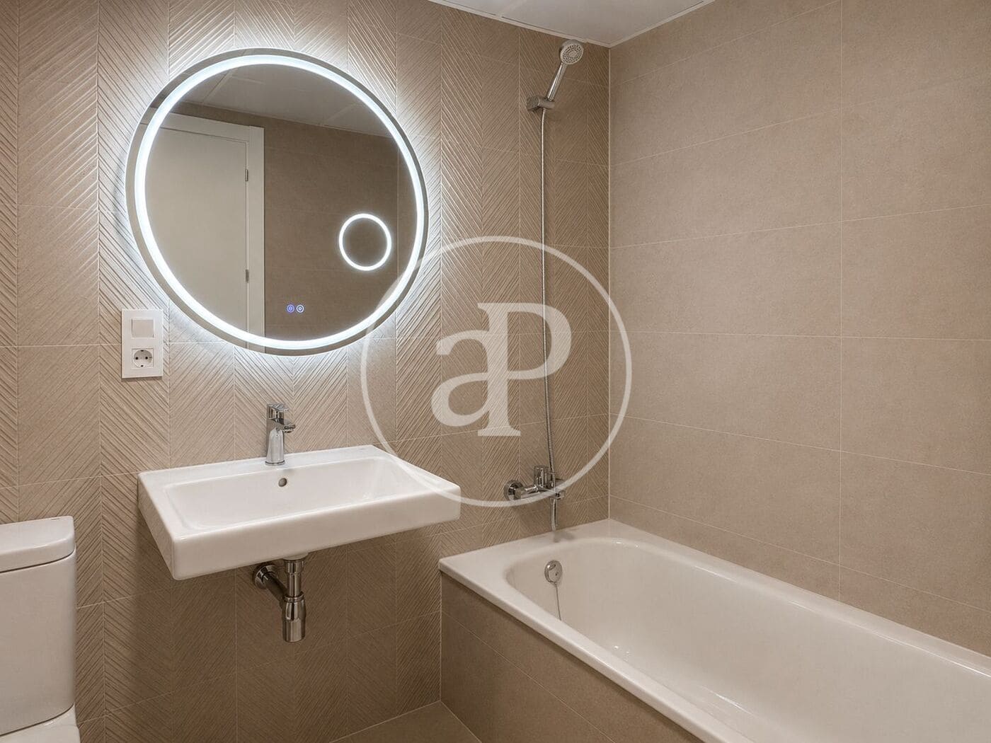 Apartamento de 2 habitaciones en València ciudad en venta con piscina - 375.000 € (Ref: 10086087)
