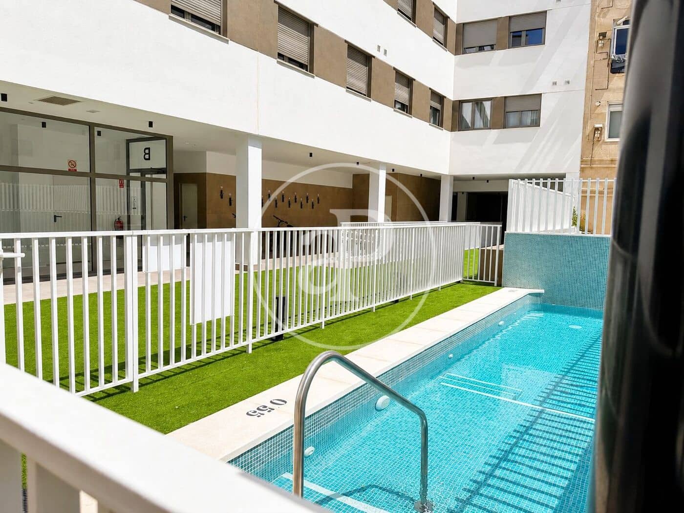 Apartamento de 2 habitaciones en València ciudad en venta con piscina - 375.000 € (Ref: 10086087)