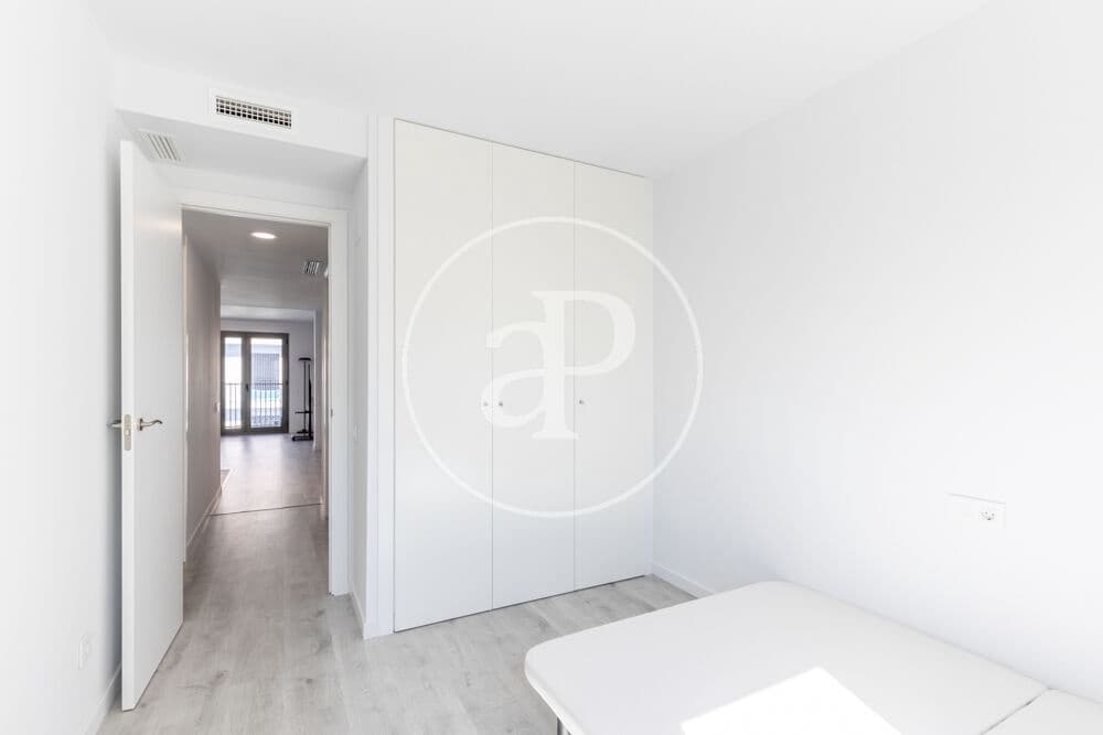 2 bedroom Apartment for sale in Valencia city with pool garage - € 375,000 (Ref: 10086087)