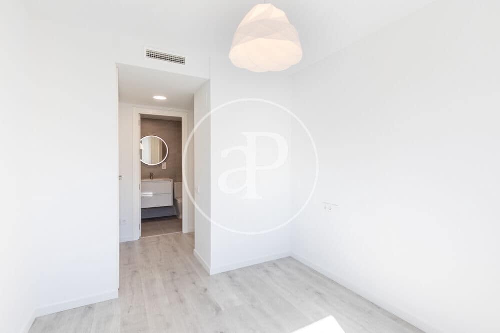 2 bedroom Apartment for sale in Valencia city with pool garage - € 375,000 (Ref: 10086087)