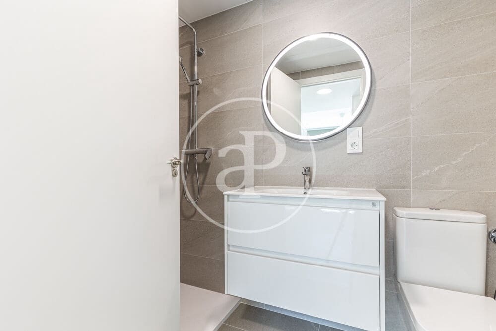2 bedroom Apartment for sale in Valencia city with pool garage - € 375,000 (Ref: 10086087)