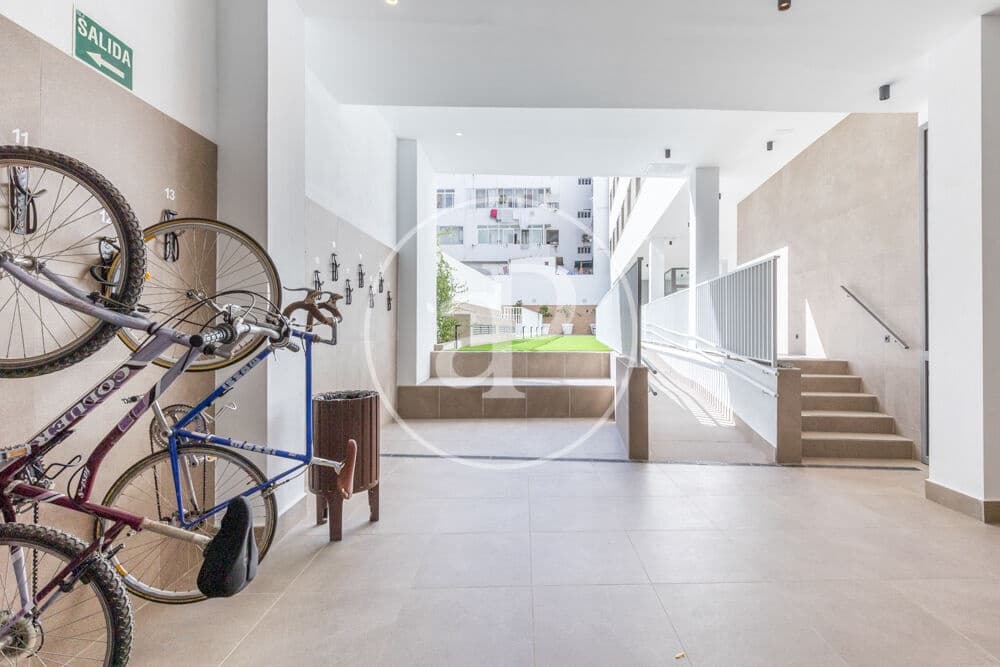 2 bedroom Apartment for sale in Valencia city with pool garage - € 375,000 (Ref: 10086087)