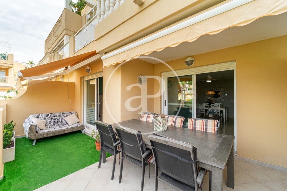 2 Zimmer Apartment zu verkaufen in Denia mit Pool - 450.000 € (Ref: 10086089)