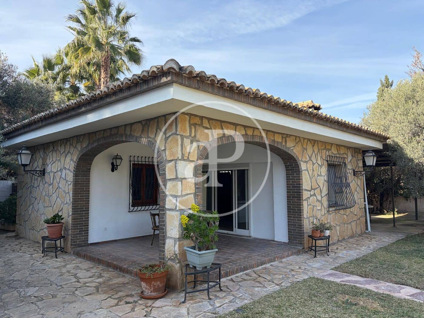 5 slaapkamer Villa te koop in Alicante stad met zwembad - € 559.000 (Ref: 10089582)