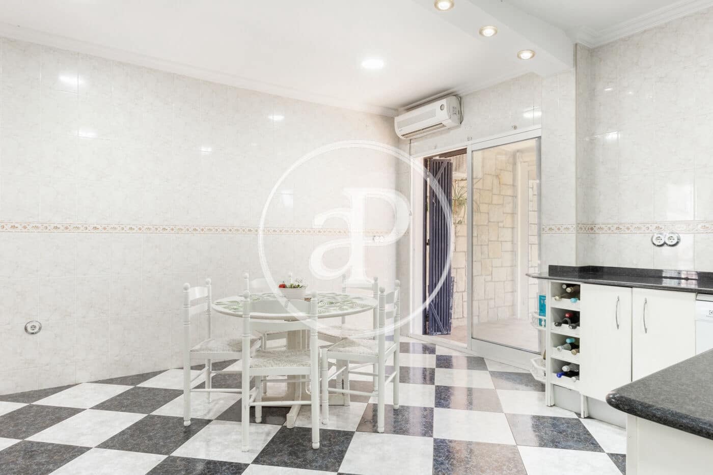 5 slaapkamer Villa te koop in Alicante stad met zwembad - € 559.000 (Ref: 10089582)