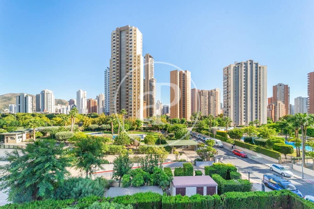 2 quarto Apartamento para venda em Benidorm com piscina - 250 000 € (Ref: 10089583)