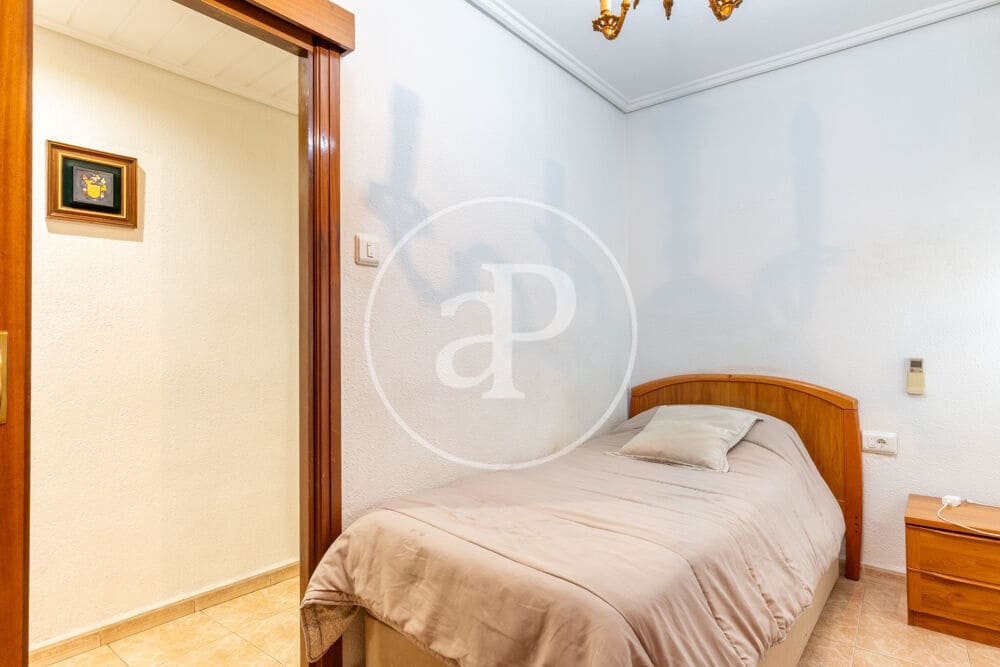 4 soveværelse Lejlighed til salg i Valencia by - € 450.000 (Ref: 10089585)