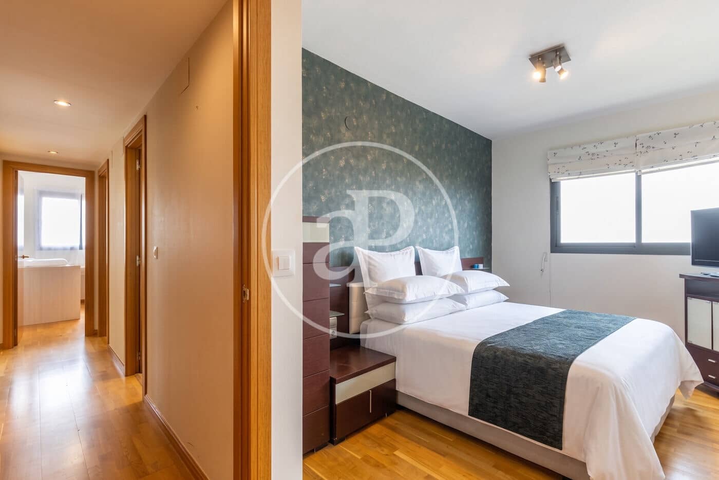 4 bedroom Apartment for sale in Valencia city with garage - € 480,000 (Ref: 10089586)