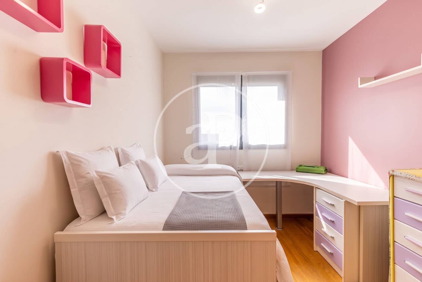 4 bedroom Apartment for sale in Valencia city with garage - € 480,000 (Ref: 10089586)
