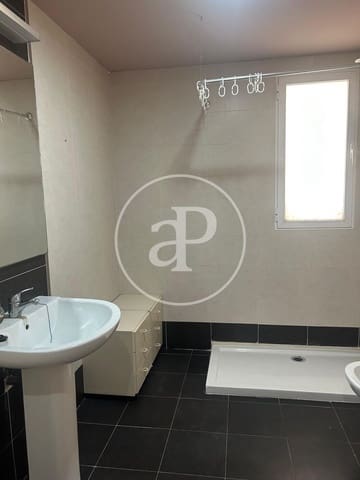 2 bedroom Apartment for rent in Vilamarxant / Villamarchante with garage - € 950 (Ref: 10094543)