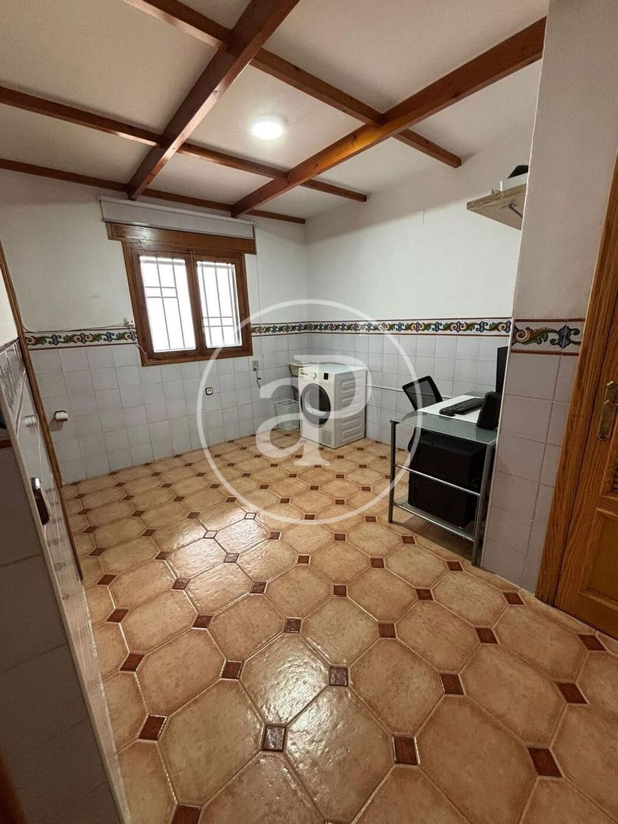 4 makuuhuone Huvila myytävänä paikassa Chiva - 279 900 € (Ref: 10098320)