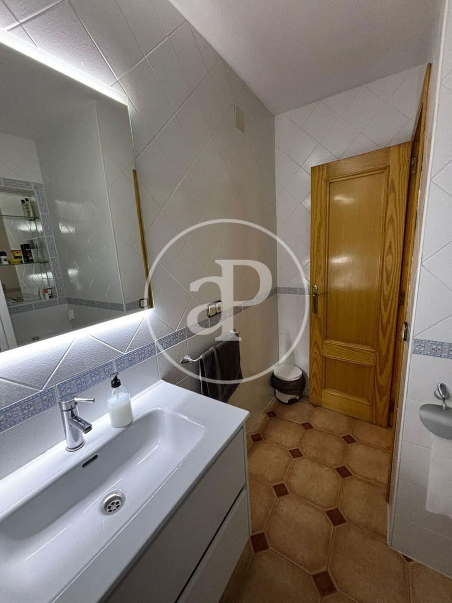 4 makuuhuone Huvila myytävänä paikassa Chiva - 279 900 € (Ref: 10098320)