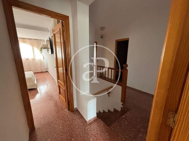 4 makuuhuone Huvila myytävänä paikassa Chiva - 279 900 € (Ref: 10098320)