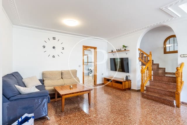 4 soverom Villa til salgs i Chiva med garasje - € 279 900 (Ref: 10098320)
