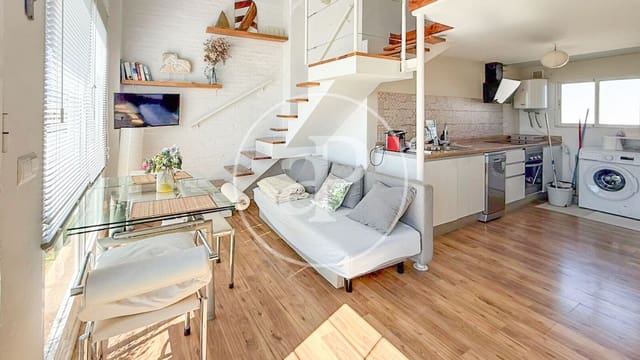 2 soverom Penthouse til salgs i Russafa, Valencia by - € 580 000 (Ref: 10098322)