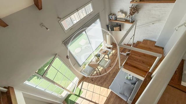 2 soverom Penthouse til salgs i Russafa, Valencia by - € 580 000 (Ref: 10098322)