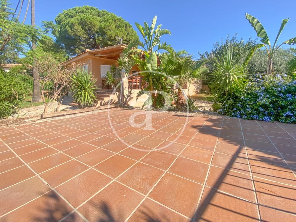 4 bedroom Villa for sale in Naquera with pool garage - € 460,000 (Ref: 10098323)