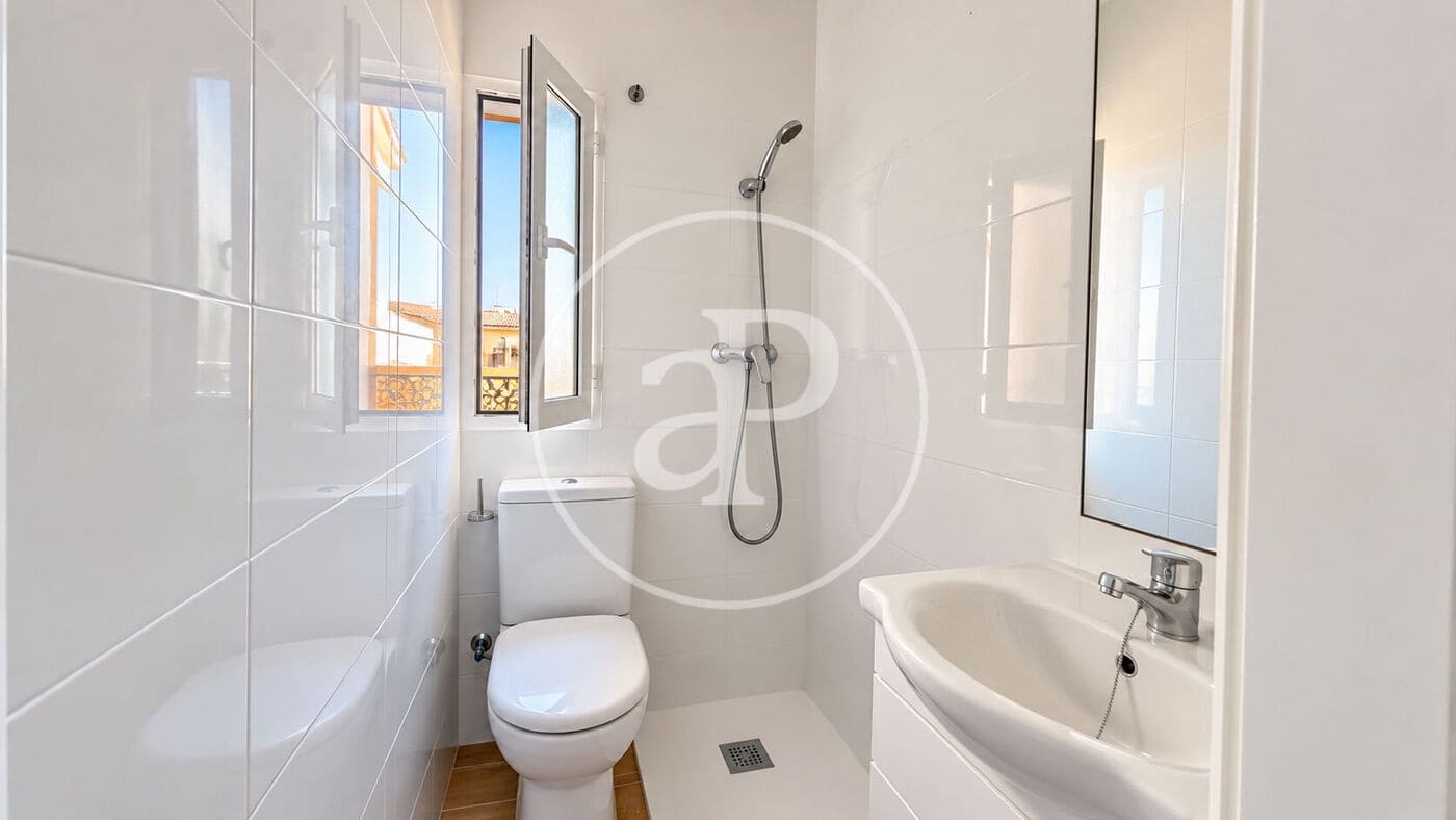 Apartamento de 3 habitaciones en Buñol en venta - 165.000 € (Ref: 10100271)