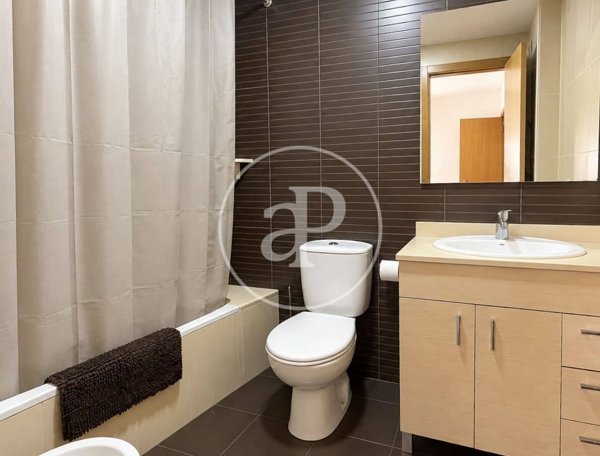 Apartamento de 3 habitaciones en Alborache en venta con piscina - 159.000 € (Ref: 10100272)