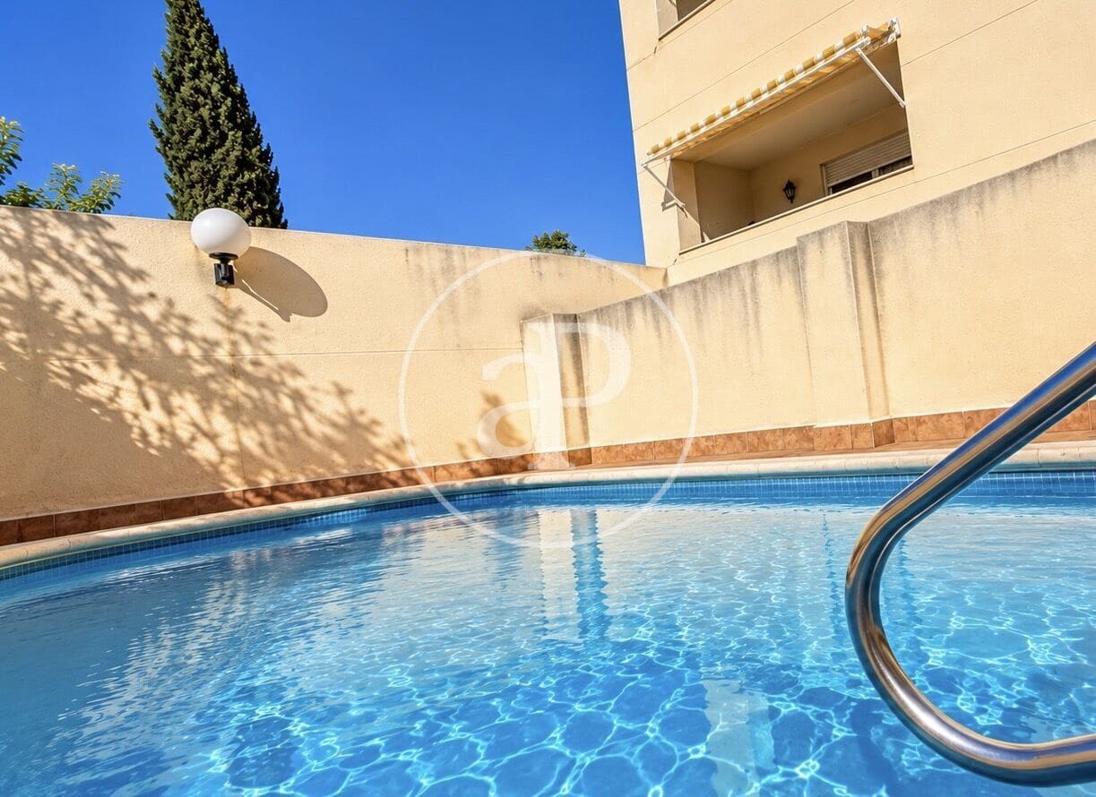 Apartamento de 3 habitaciones en Alborache en venta con piscina - 159.000 € (Ref: 10100272)