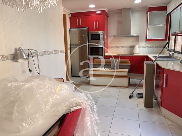 3 soveværelse Lejlighed til leje i Arenales del Sol, Elche / Elx med garage - € 1.100 (Ref: 10100273)