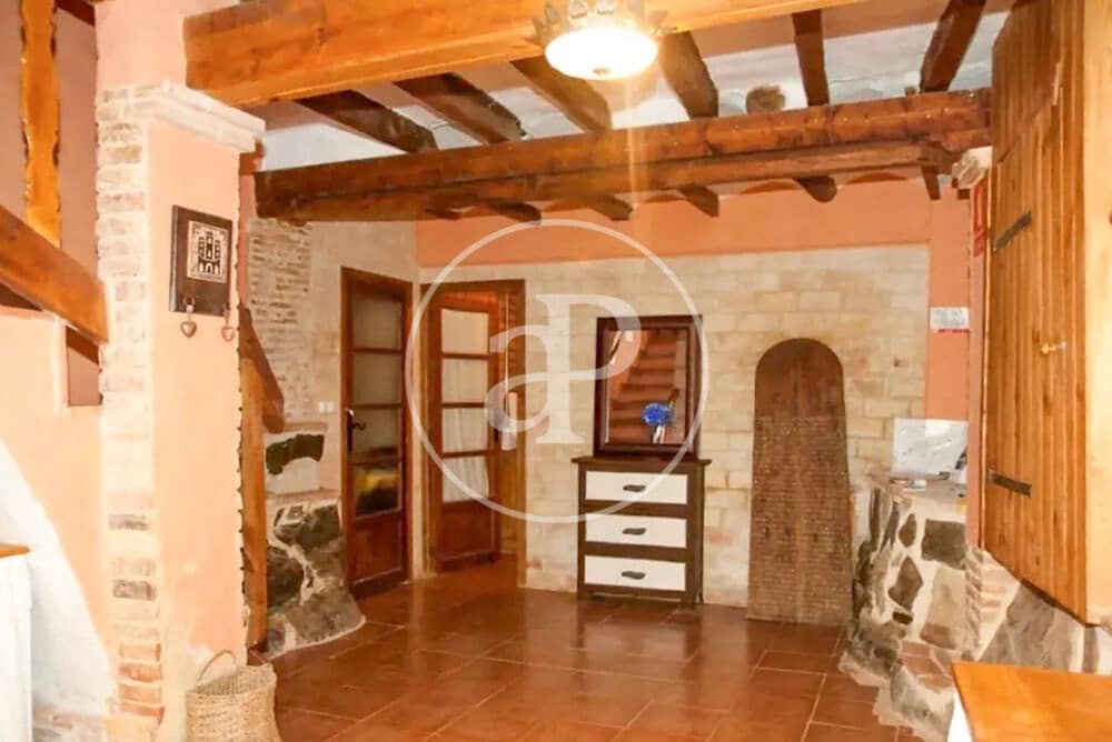 2 chambre Villa/Maison à vendre à Jerica - 195 000 € (Ref: 10102509)