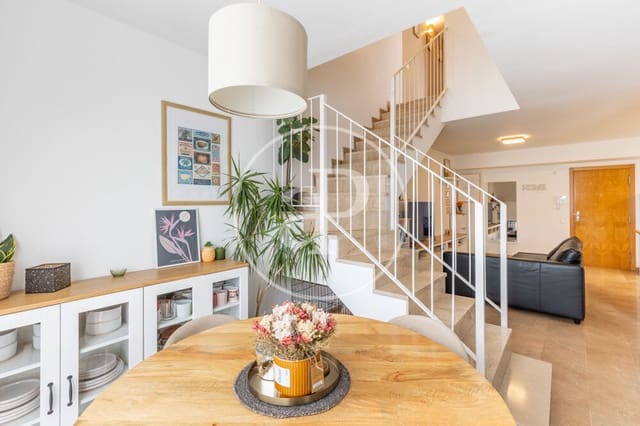 3 sovrum Takvåning till salu i Aldaia med garage - 275 000 € (Ref: 10102510)