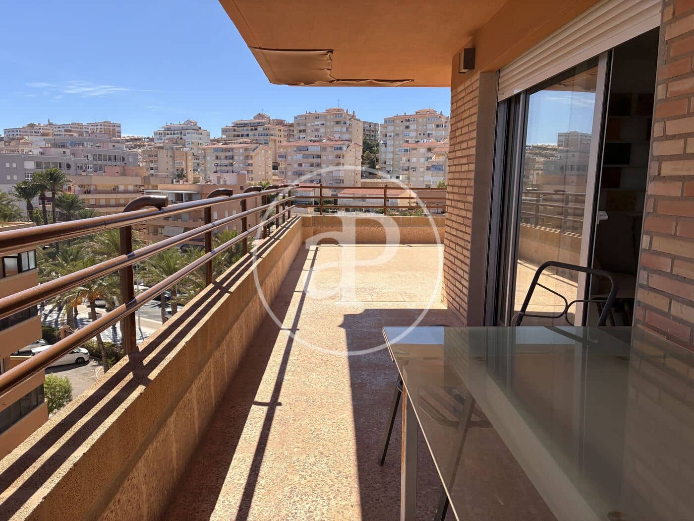 2 soveværelse Penthouse til leje i Arenales del Sol med garage - € 1.400 (Ref: 10102512)