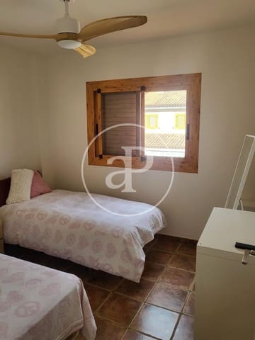 2 soveværelse Lejlighed til leje i Alicante by - € 950 (Ref: 10102513)