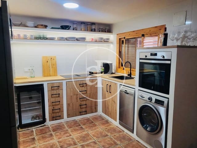 2 soveværelse Lejlighed til leje i Alicante by - € 950 (Ref: 10102513)