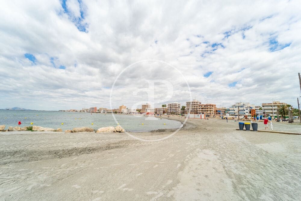 2 bedroom Apartment for rent in Alicante / Alacant city with garage - € 950 (Ref: 10102513)
