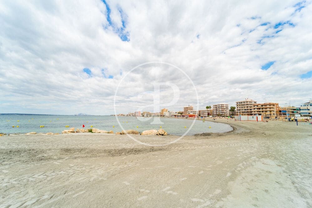 2 bedroom Apartment for rent in Alicante / Alacant city with garage - € 950 (Ref: 10102513)
