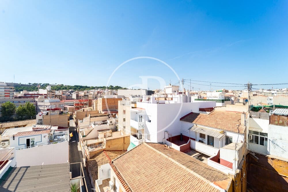 27 bedroom Apartment for sale in Alicante / Alacant city - € 1,850,000 (Ref: 10109640)