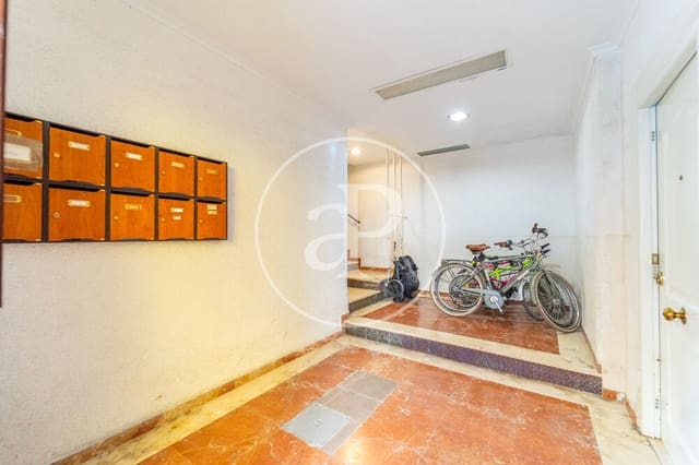 27 bedroom Apartment for sale in San Antón, Alicante / Alacant city - € 1,850,000 (Ref: 10109640)