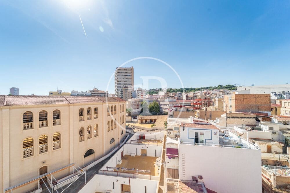 27 bedroom Apartment for sale in Alicante / Alacant city - € 1,850,000 (Ref: 10109640)