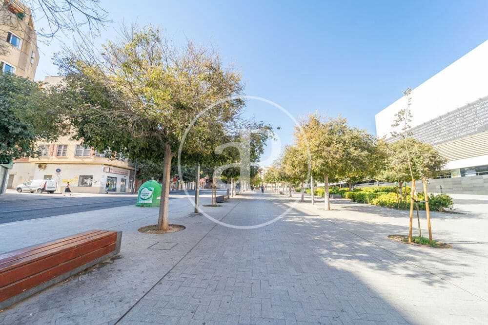 27 bedroom Apartment for sale in Alicante / Alacant city - € 1,850,000 (Ref: 10109640)