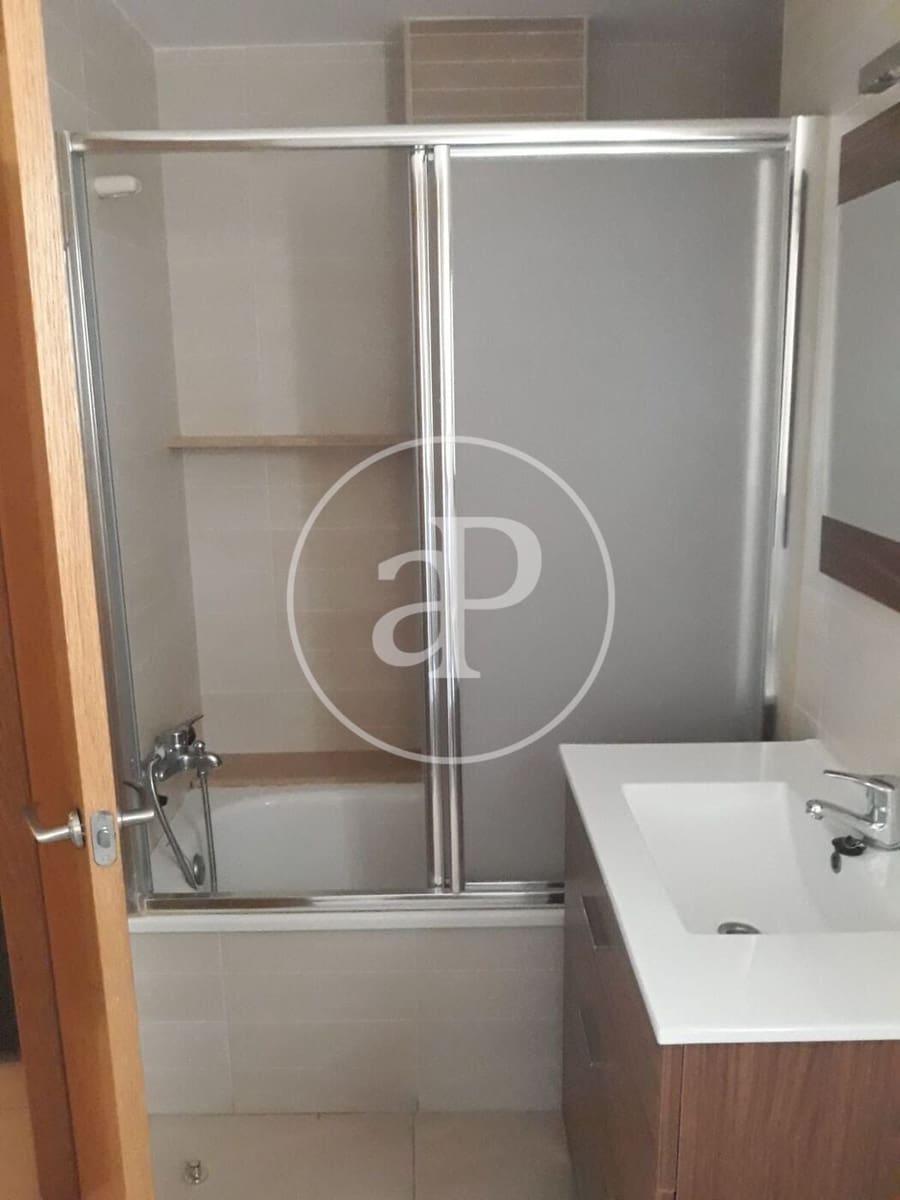 2 bedroom Apartment for rent in Arenales del Sol - € 850 (Ref: 10109642)