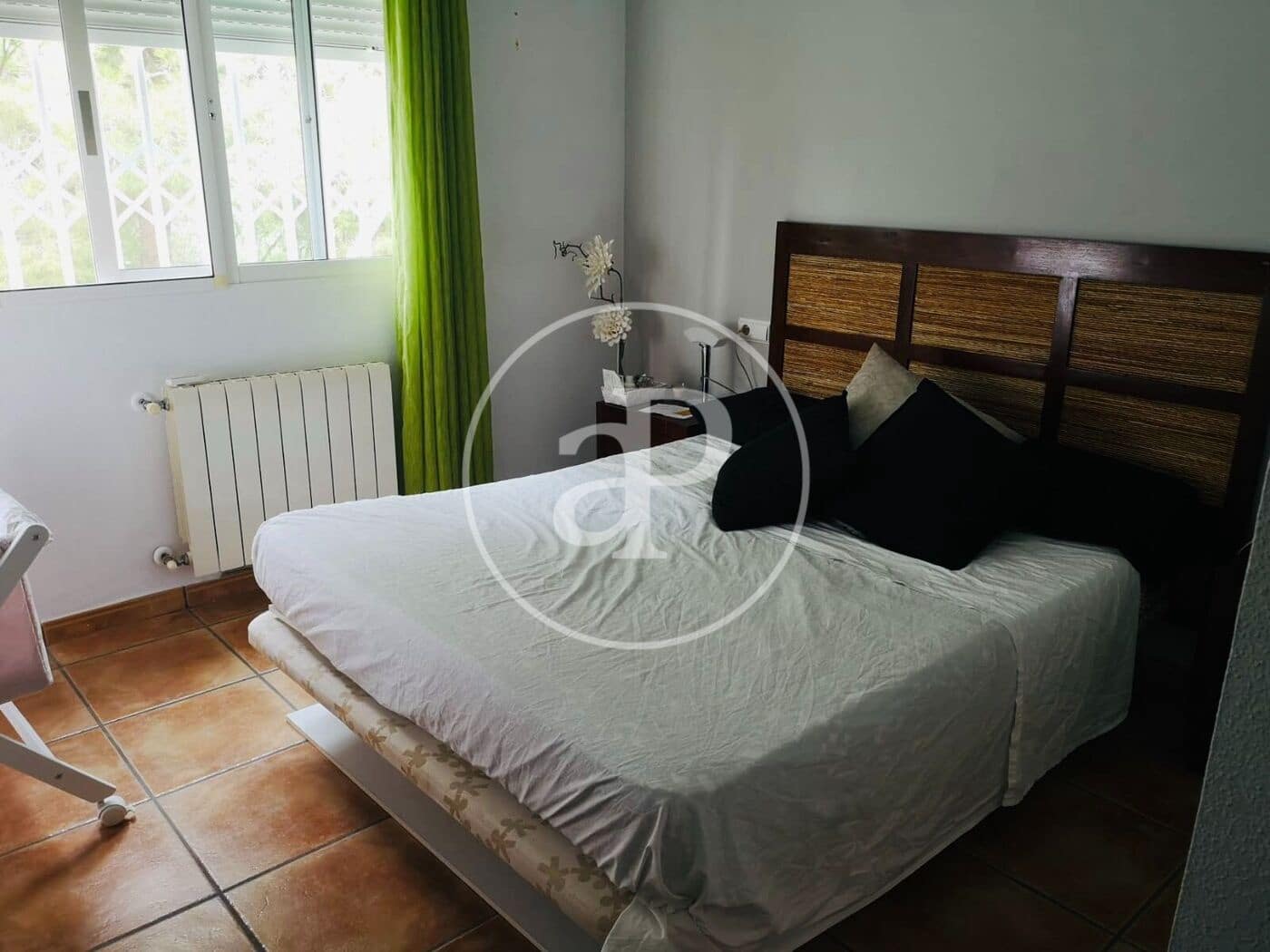 3 quarto Apartamento para arrendar em Moncada com piscina garagem - 1 800 € (Ref: 10115751)