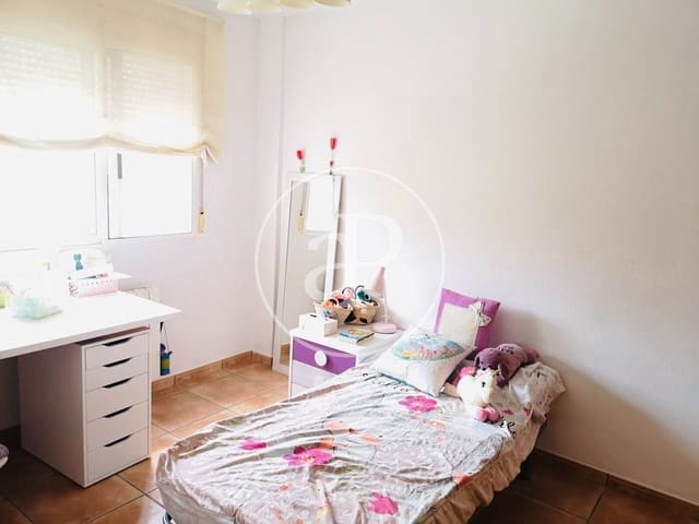 3 Zimmer Apartment zu vermieten in Moncada mit Pool Garage - 1.800 € (Ref: 10115751)