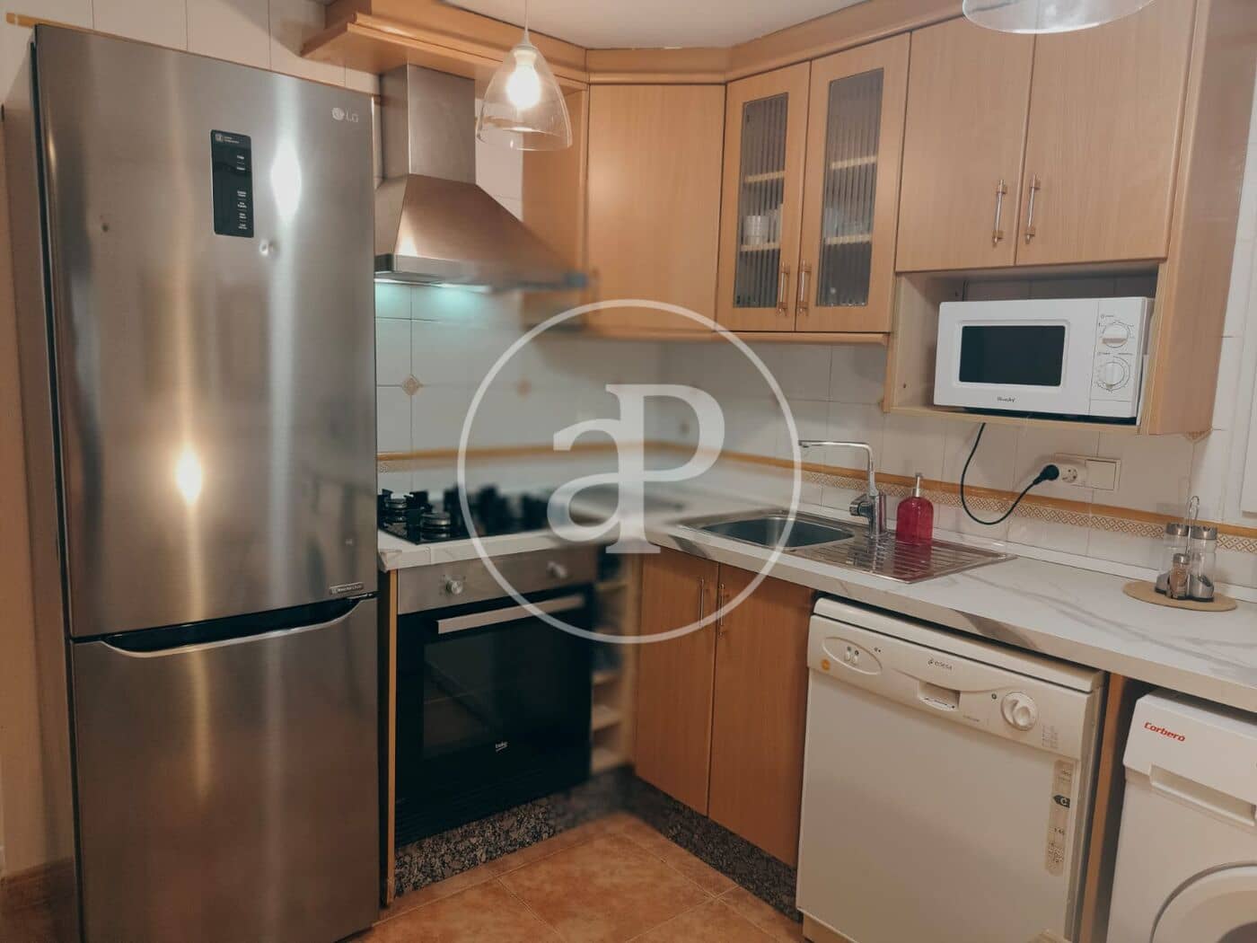 2 bedroom Apartment for rent in Valencia city - € 1,400 (Ref: 10115752)