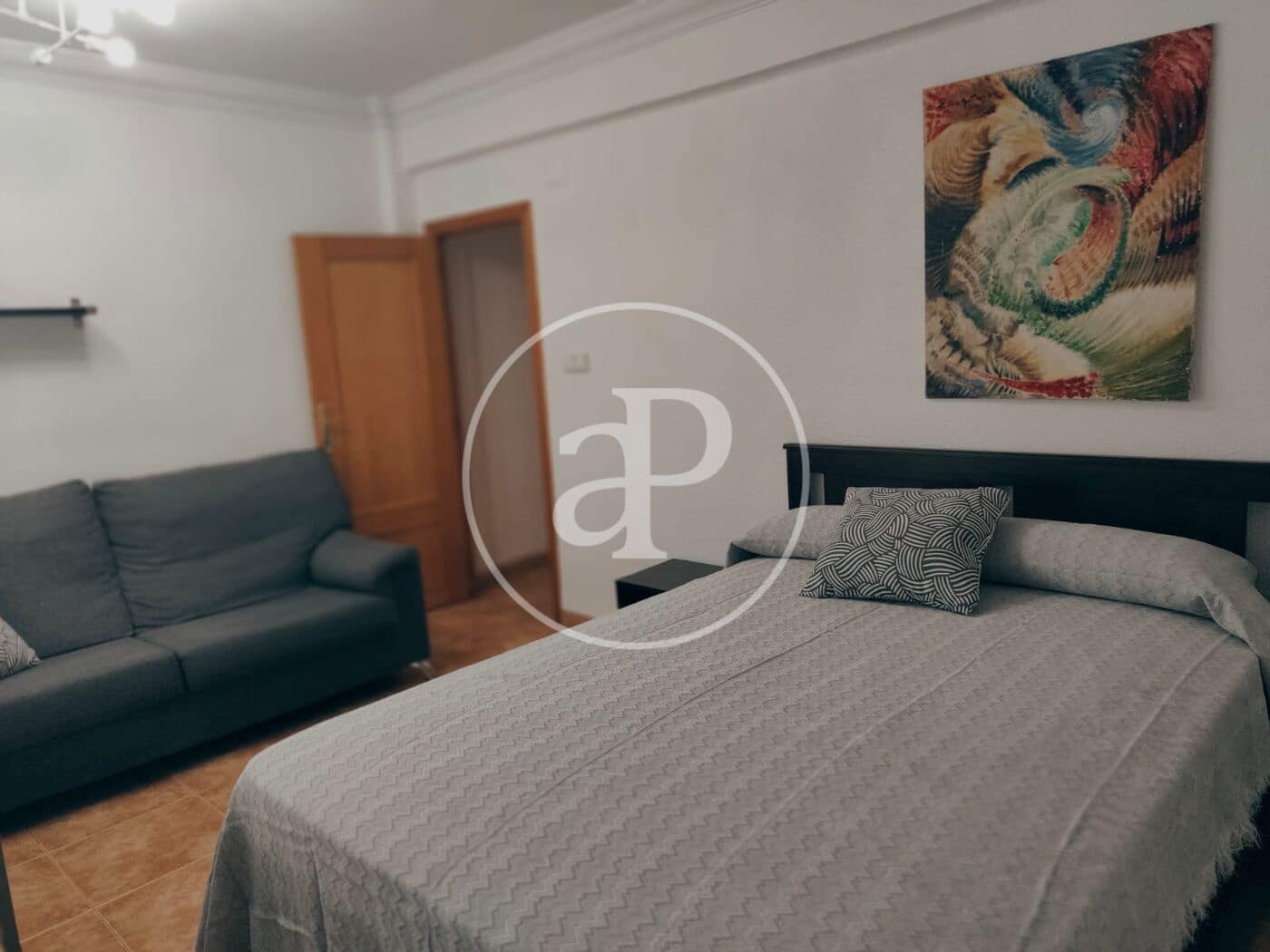 2 bedroom Apartment for rent in Valencia city - € 1,400 (Ref: 10115752)