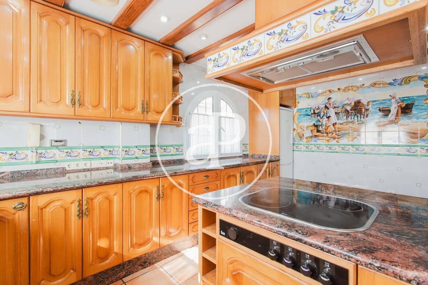 5 bedroom Villa for rent in L'Eliana with pool garage - € 3,500 (Ref: 10120002)