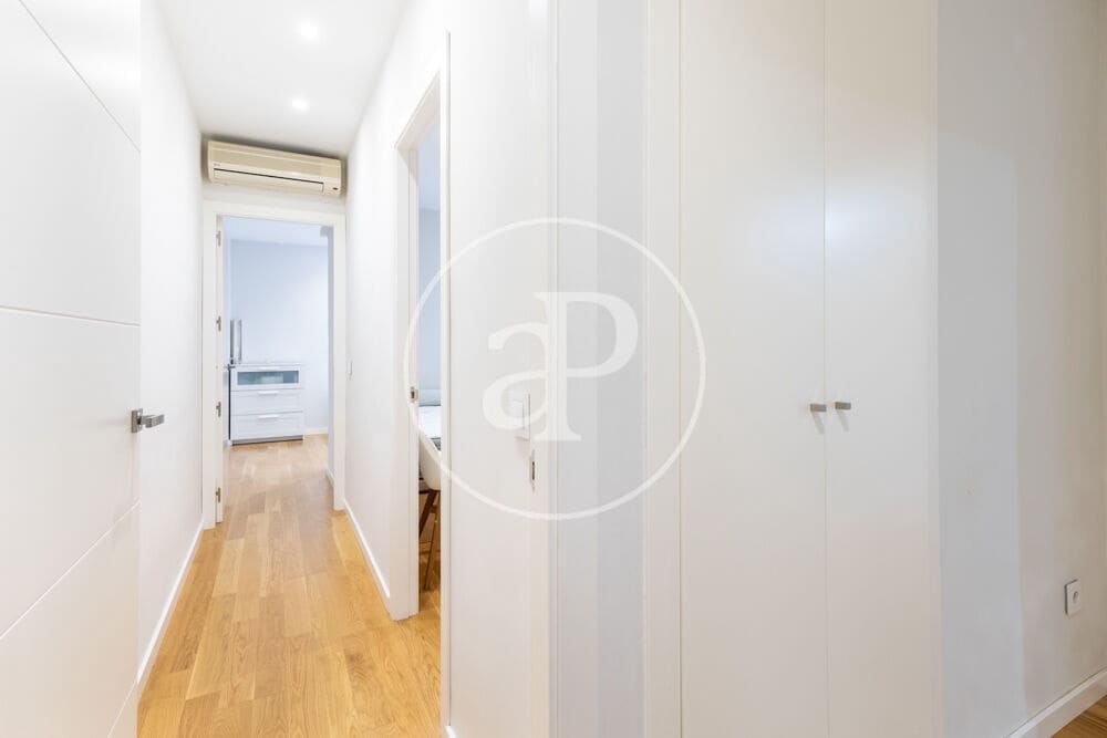 3 quarto Apartamento para arrendar em Valencia cidade com garagem - 1 800 € (Ref: 10120003)