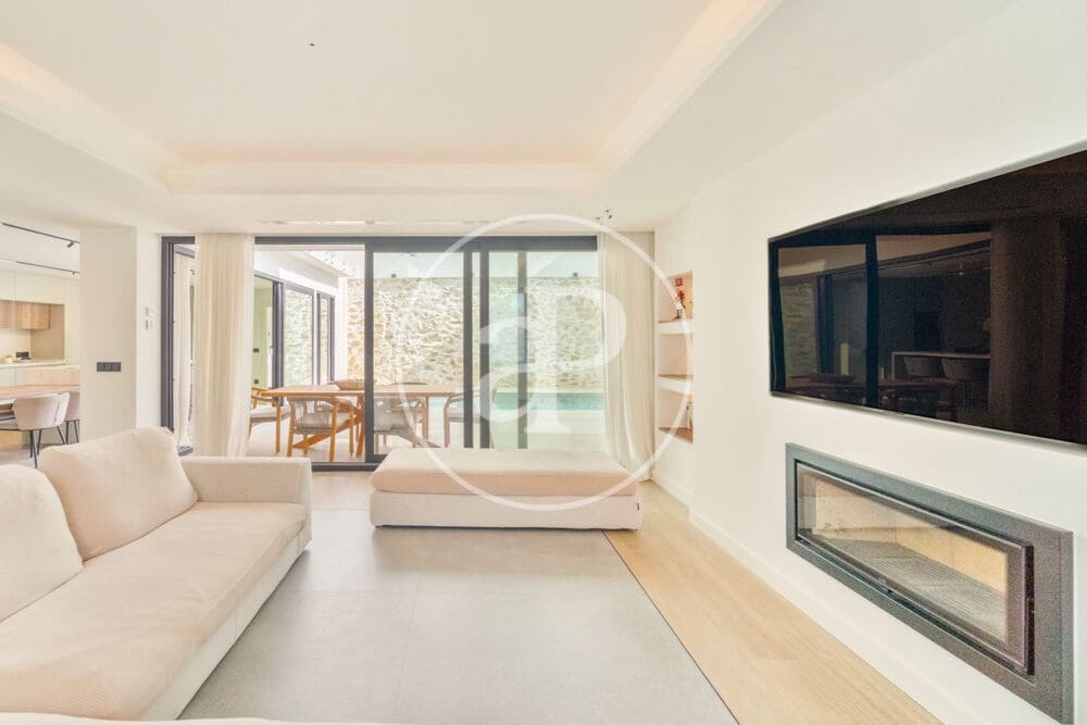 4 slaapkamer Villa te koop in Alicante stad met zwembad - € 900.000 (Ref: 10120004)