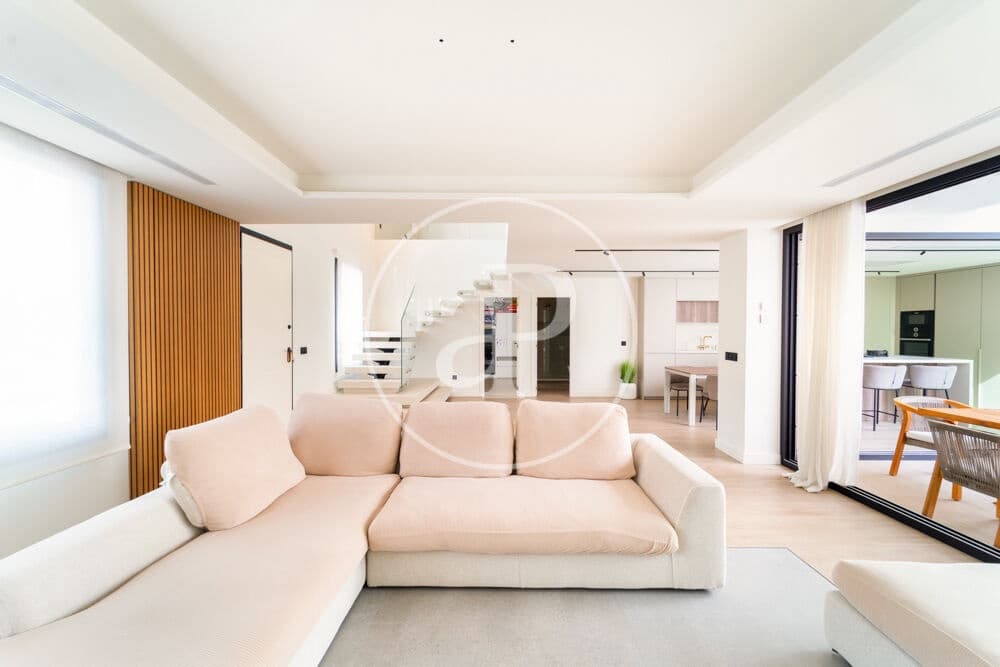 4 slaapkamer Villa te koop in Alicante stad met zwembad - € 900.000 (Ref: 10120004)